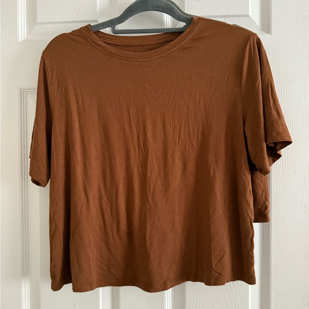 NUUDS pajamas top and shorts, new, size medium